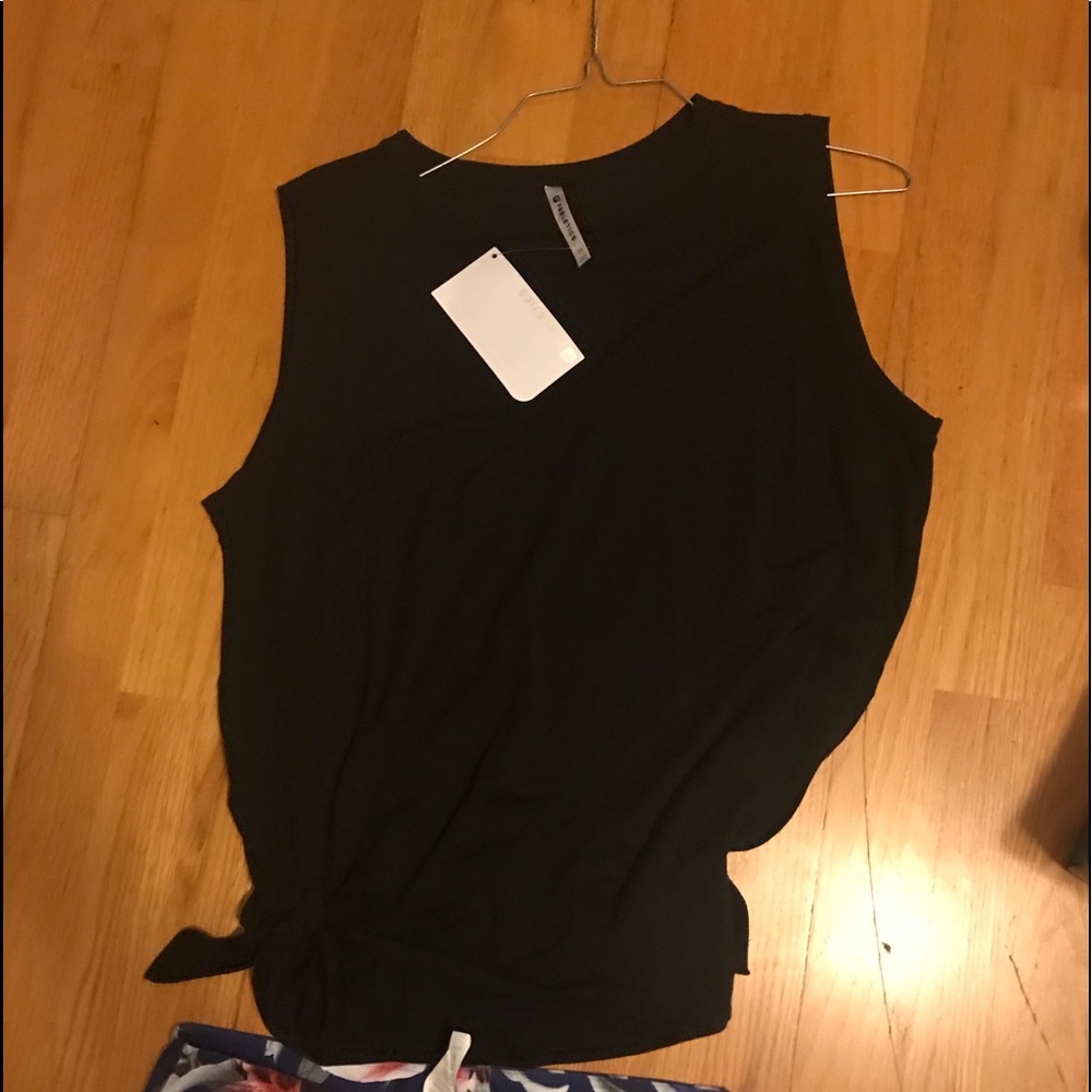 Fabletics shirt size 1X new